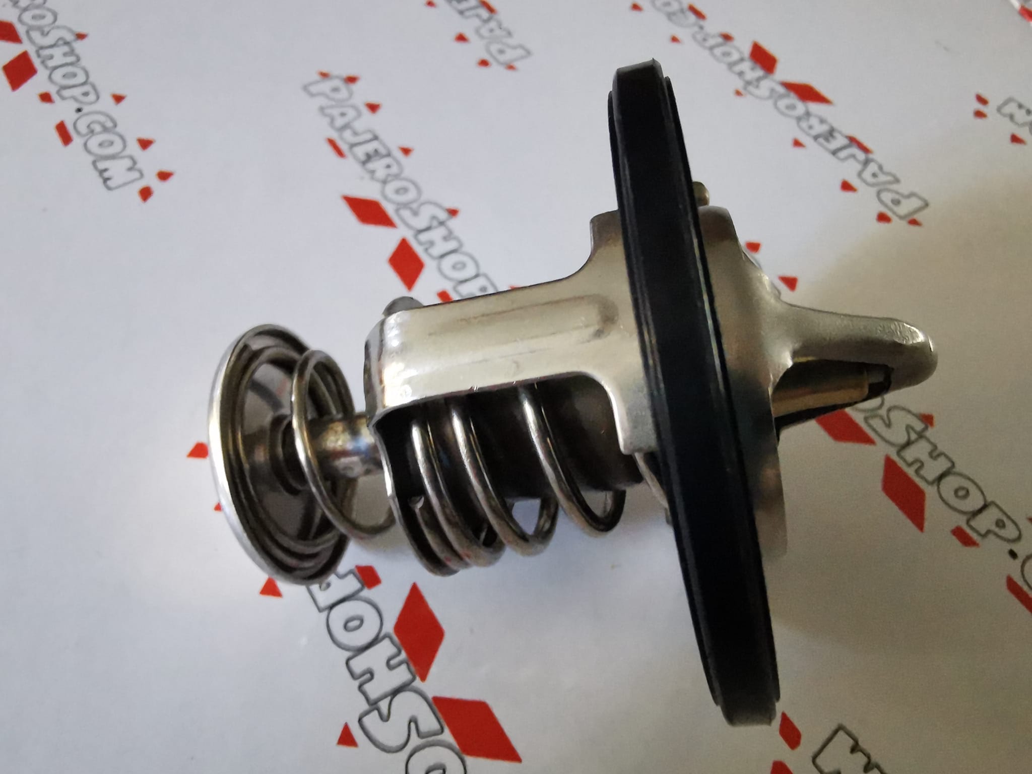 (image for) Mitsubishi Pajero Shogun Challenger Delica 2.8TD 4M40 Thermostat 60mm + Seal