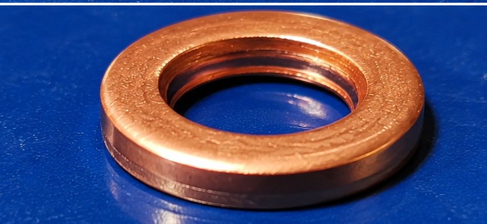 (image for) SET OF FIVE BOSCH DIESEL INJECTOR NOZZLES WITH ELRING COPPER INJECTOR SEALING RINGS