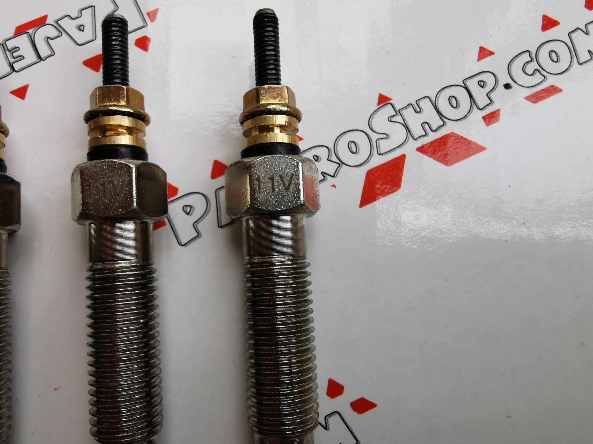 (image for) Bosch OEM Dual Coil 11V Glow Plugs Set of 4 – Mitsubishi 4M40 2.8 Diesel