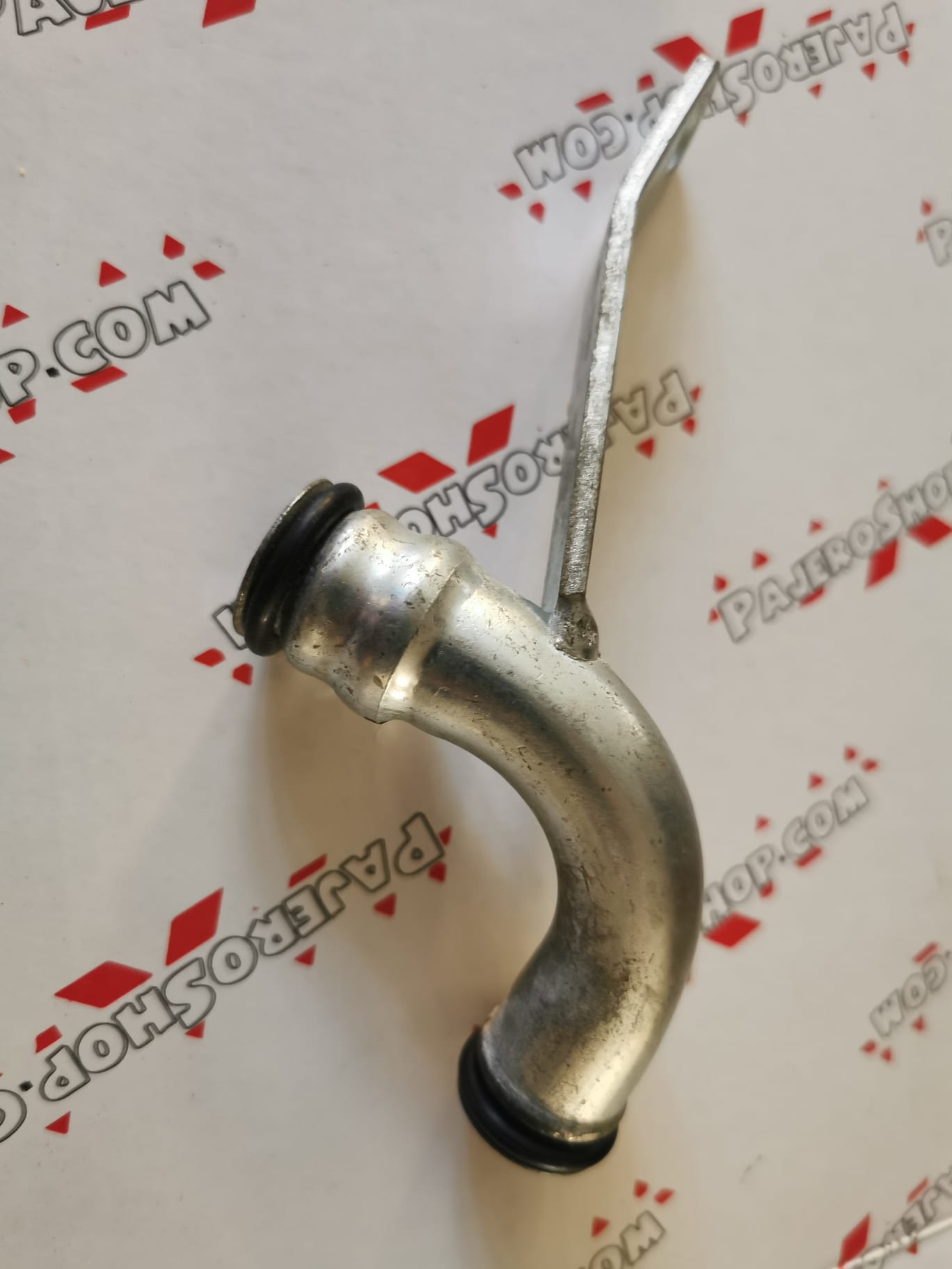 (image for) Mitsubishi Delica L400 2.8TD 4M40 Thermostat Bypass Pipe – New Old Stock