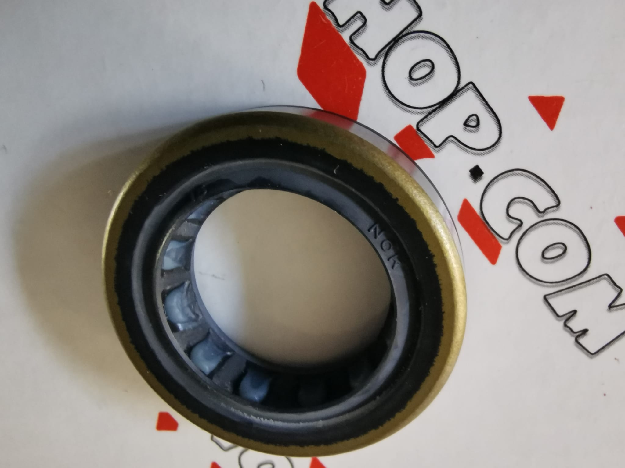 (image for) Genuine Bosch Zexel Diesel Fuel Pump Front Seal – Mitsubishi Pajero Delica 4M40 4D56