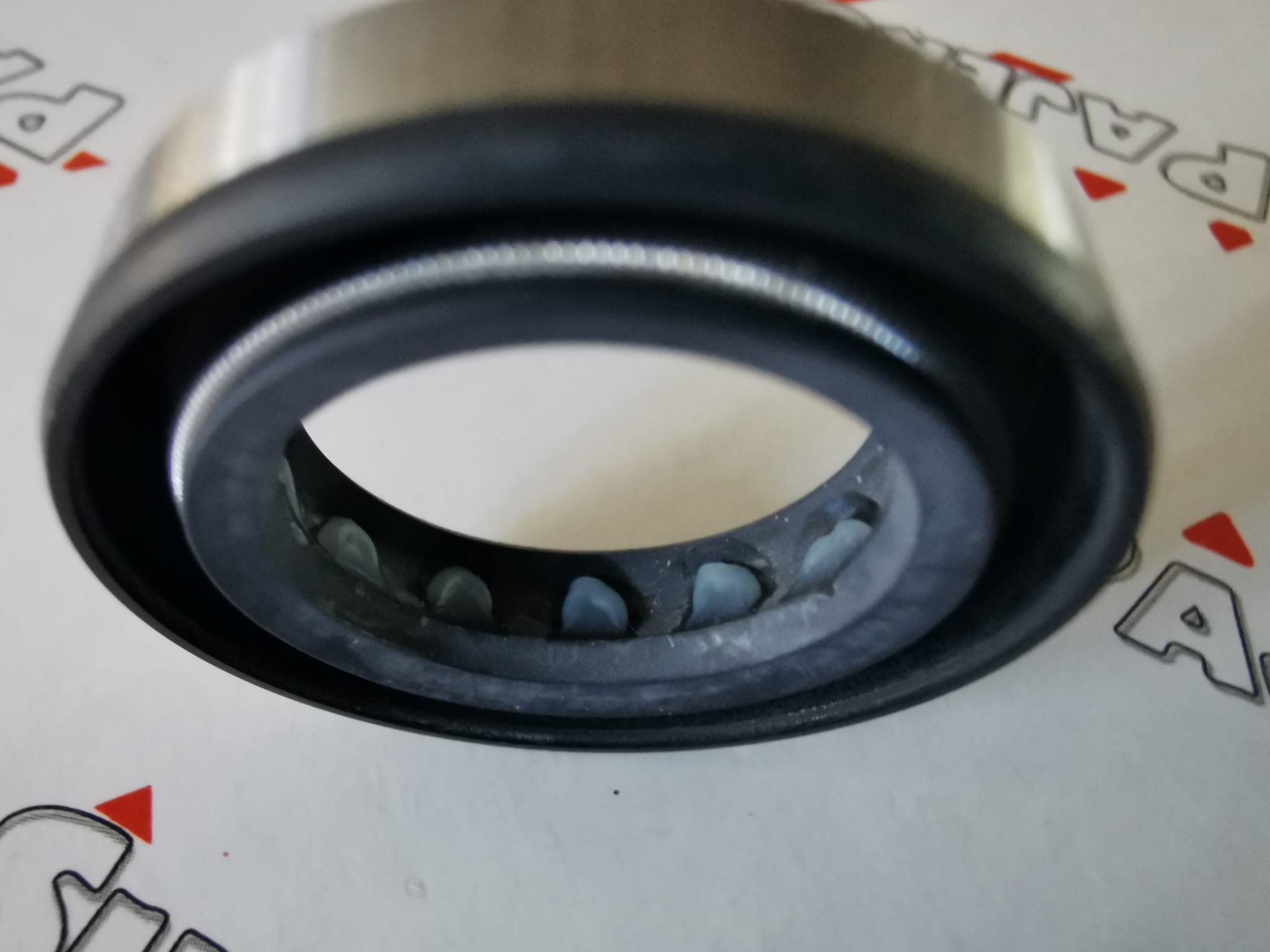 (image for) Genuine Bosch Zexel Diesel Fuel Pump Front Seal – Mitsubishi Pajero Delica 4M40 4D56